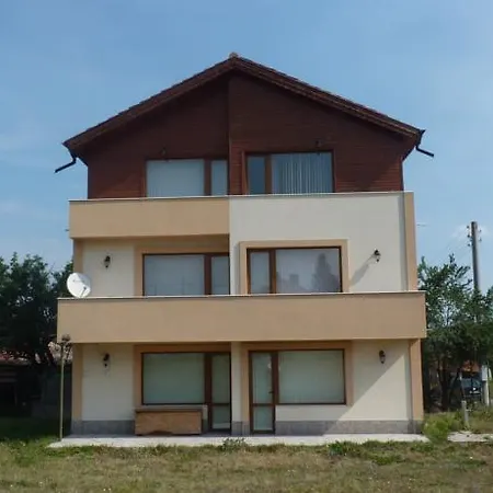 Holiday home Shiroki Dol Near Borovets *